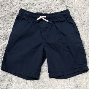 Cat & Jack size 6-7 navy pull on shorts.